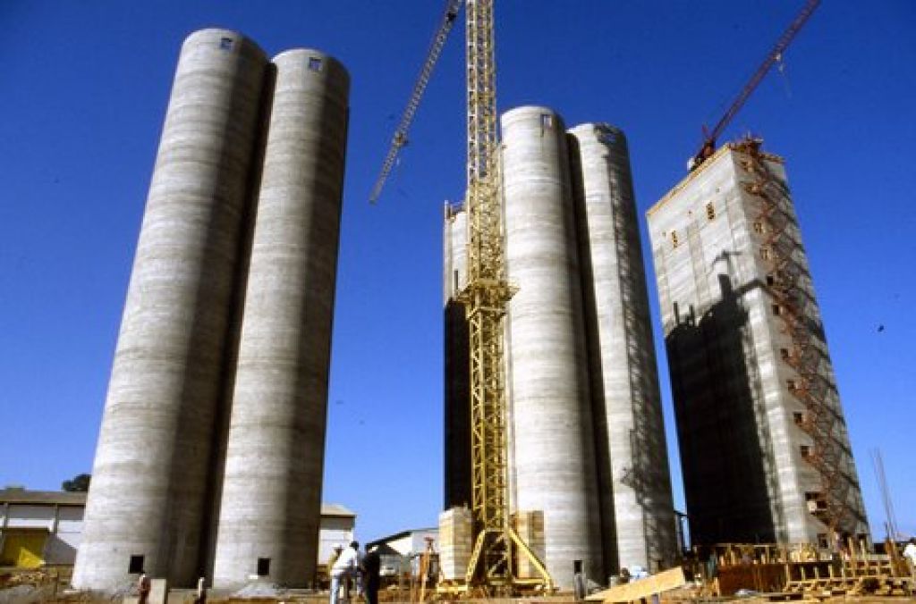 Grain silo and tower slipform, 5 stages, Kenya 